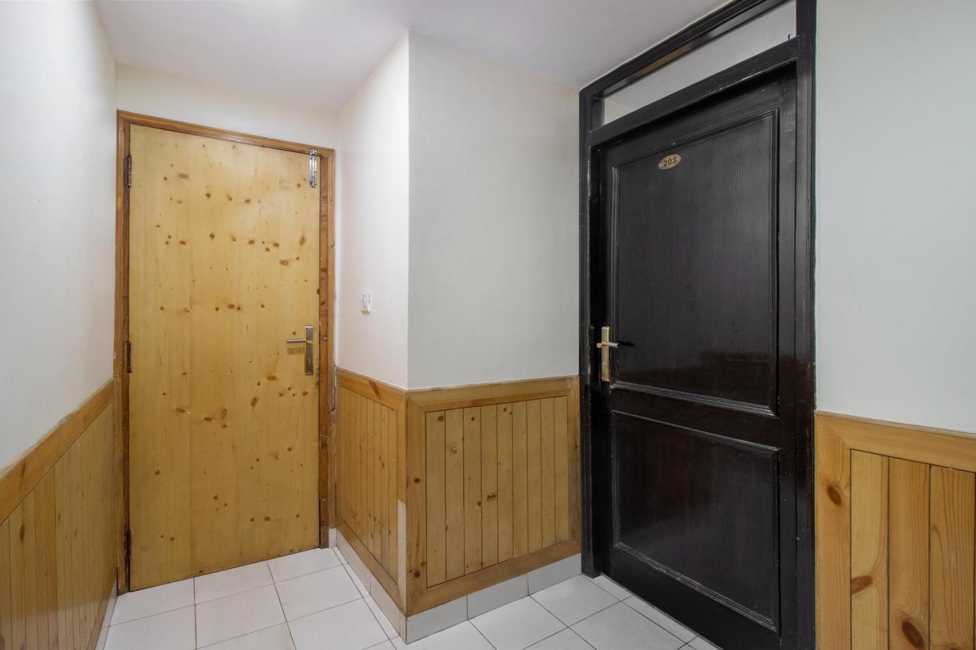 Itsy Hotels Avantika With Forest View Simlá Kültér fotó