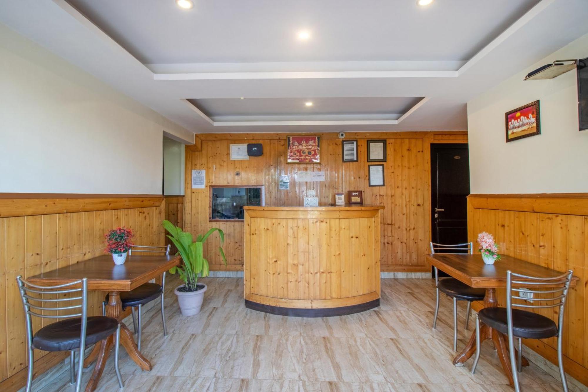 Itsy Hotels Avantika With Forest View Simlá Kültér fotó