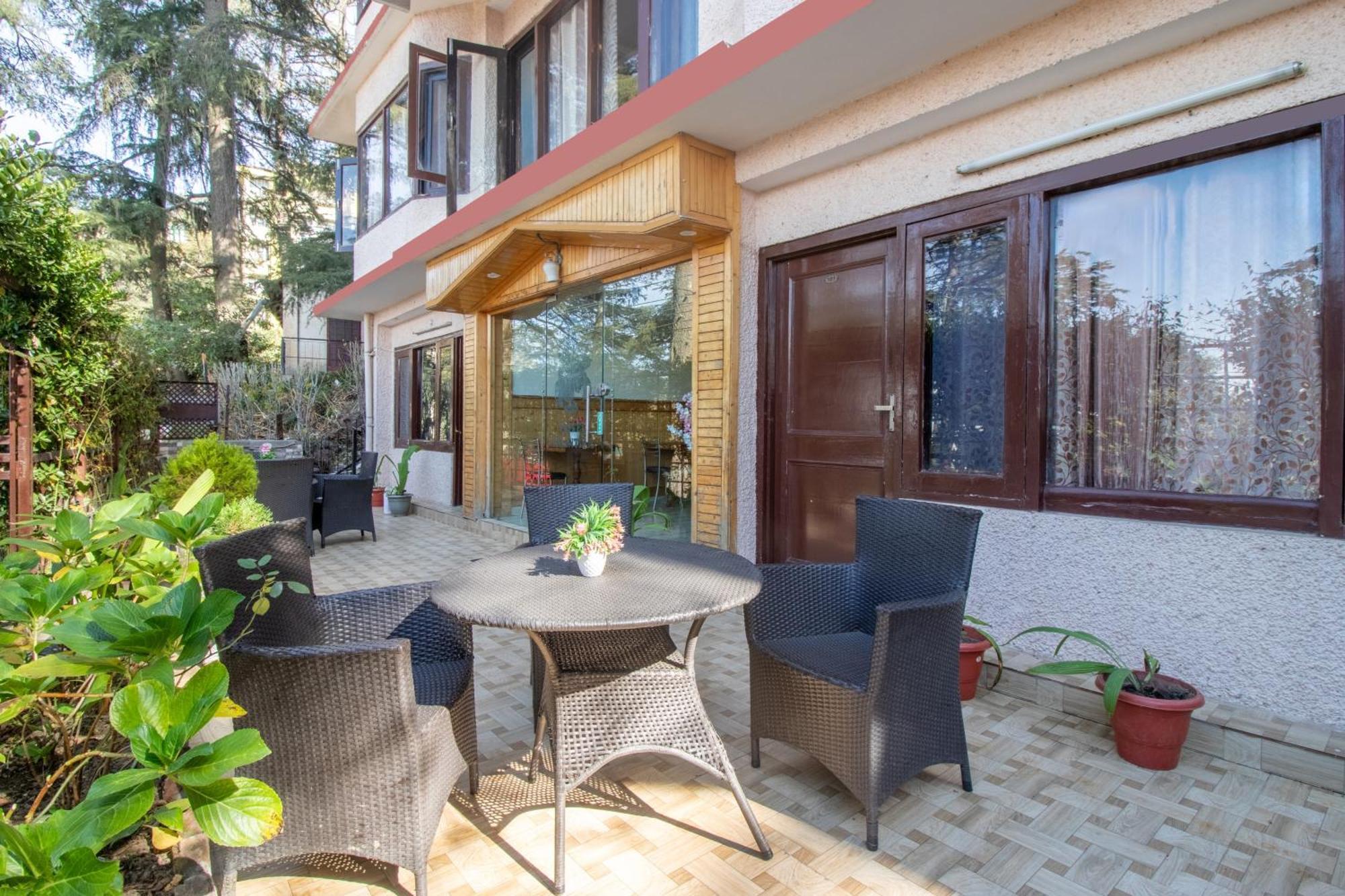 Itsy Hotels Avantika With Forest View Simlá Kültér fotó